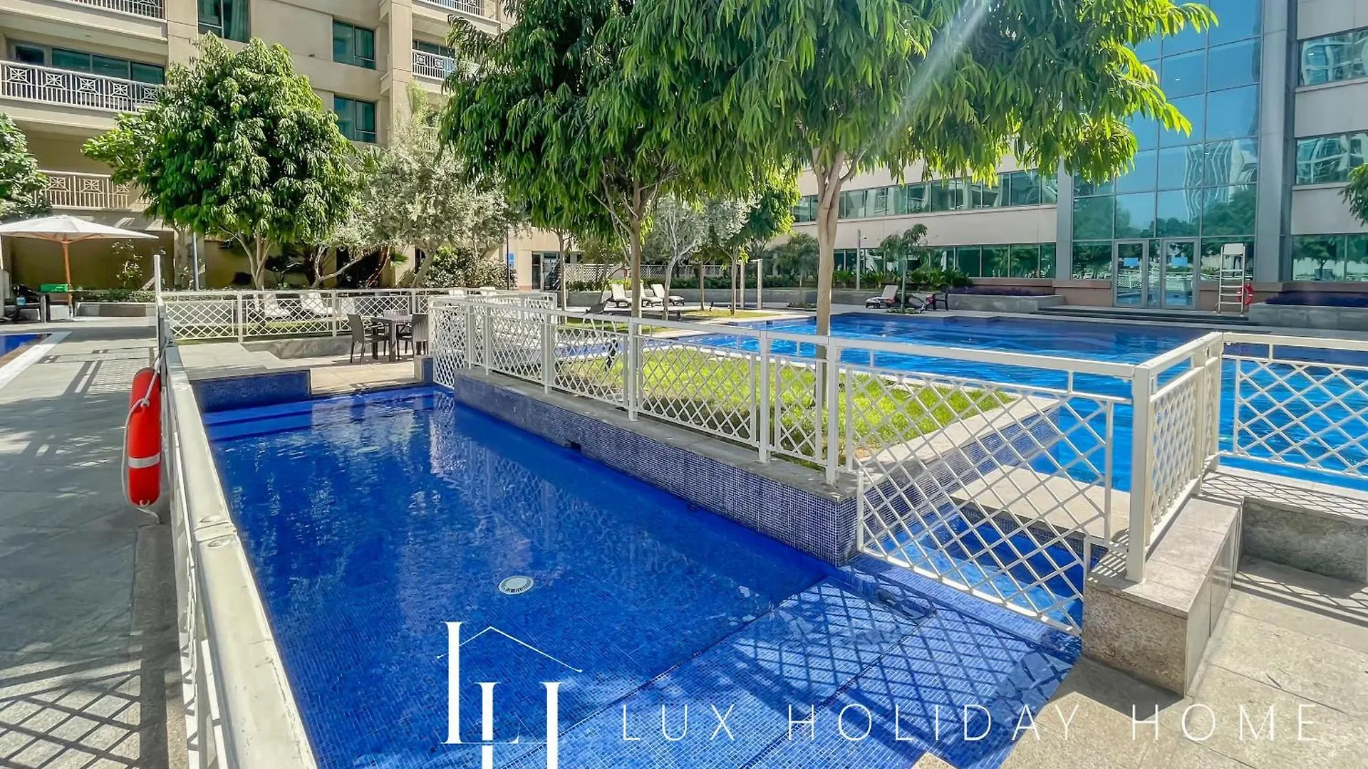 Lux The Burj Khalifa Fountain View Suite Dubaj