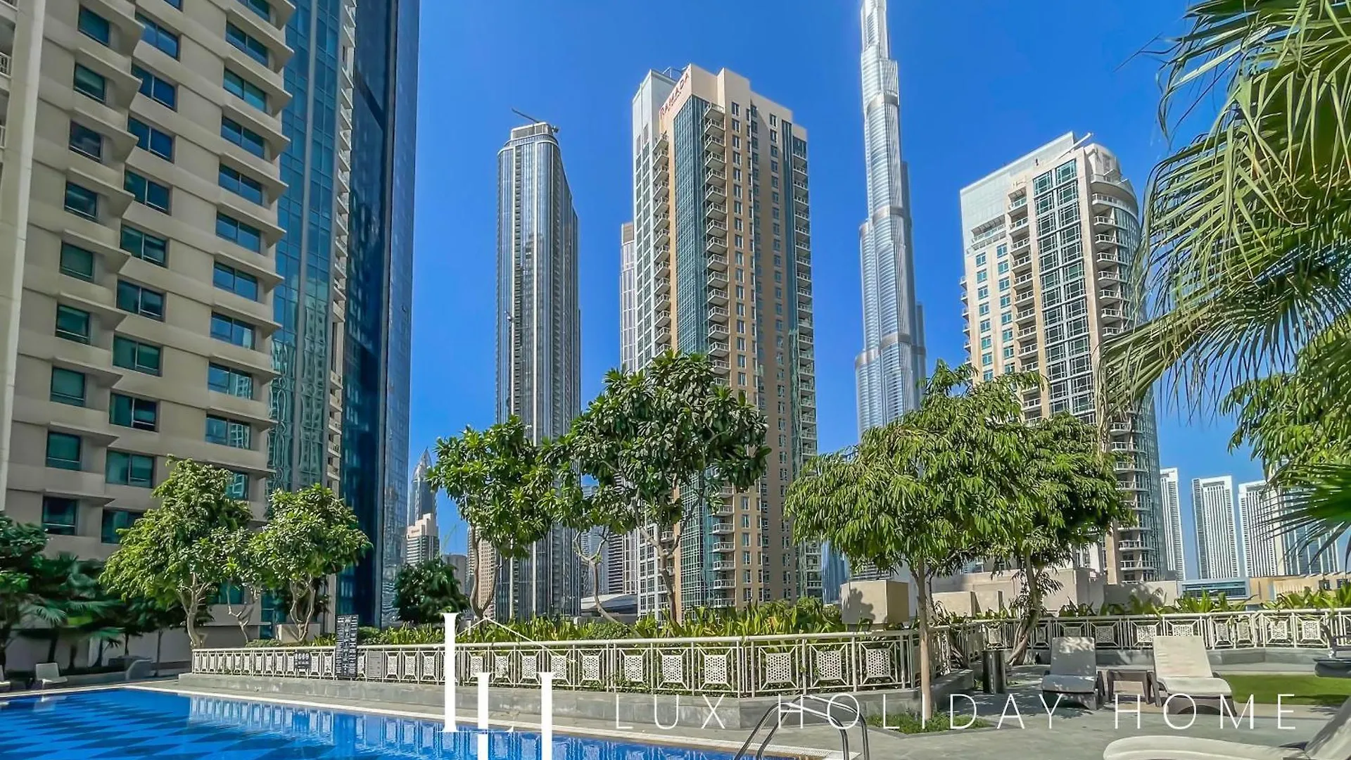 Lux The Burj Khalifa Fountain View Suite Dubaj