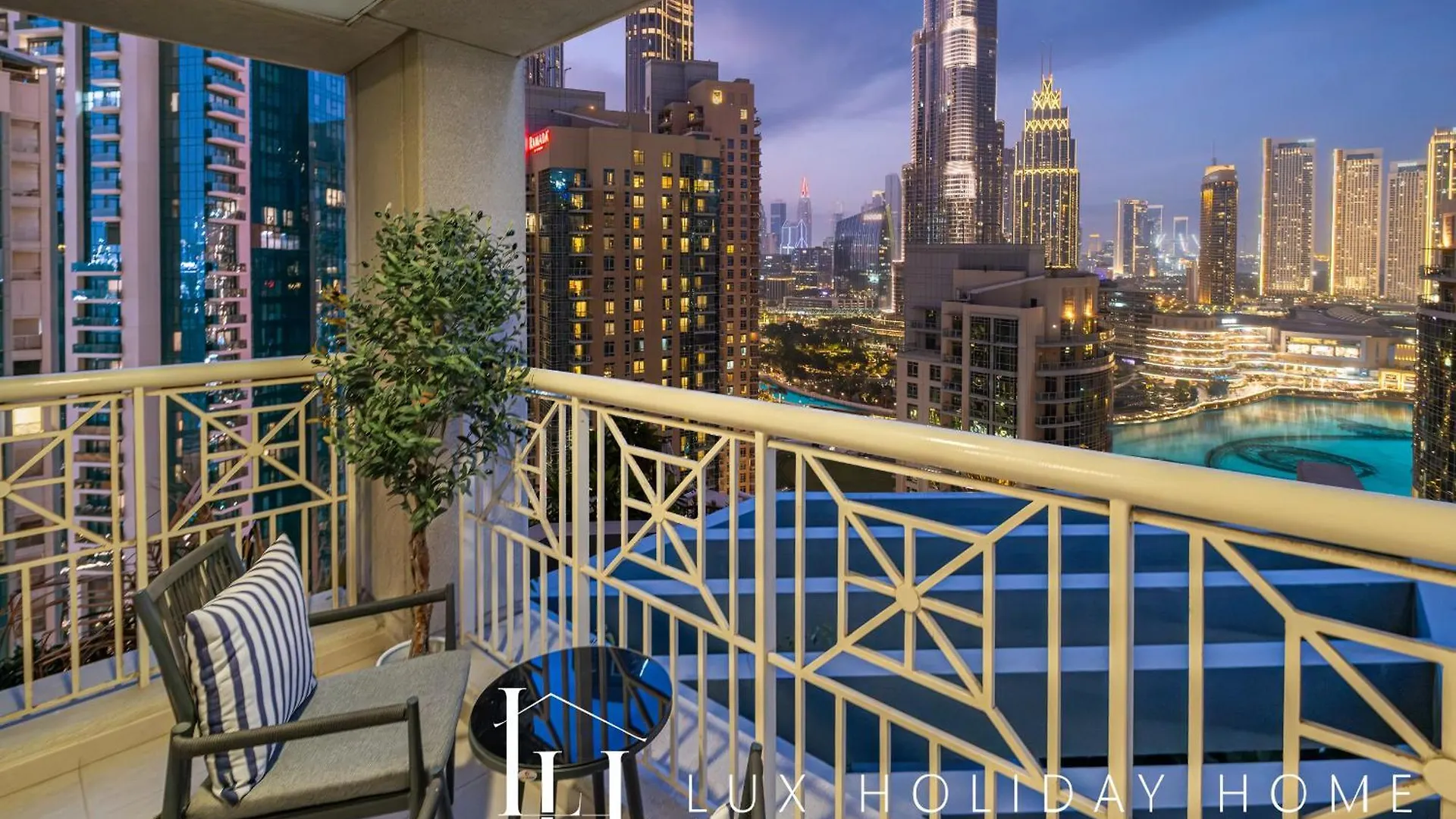 Lux The Burj Khalifa Fountain View Suite Dubai