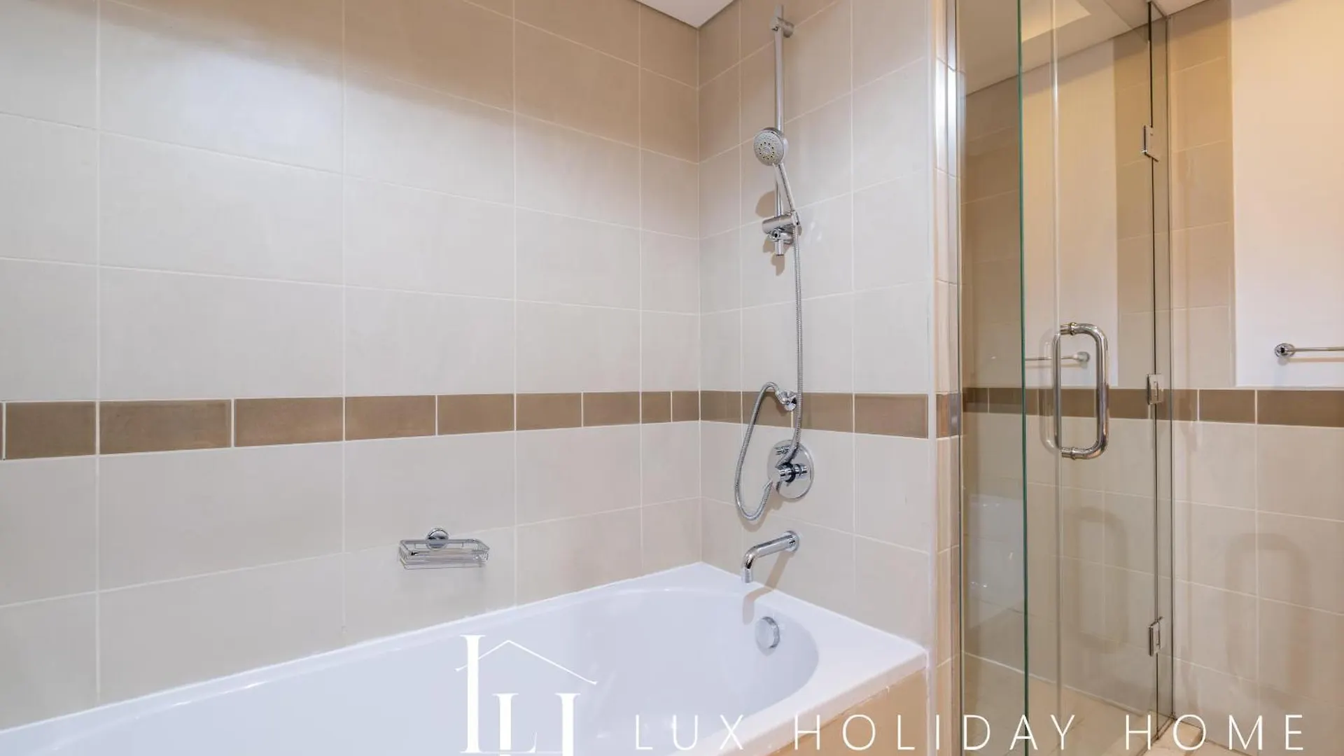 Lux The Burj Khalifa Fountain View Suite Dubai